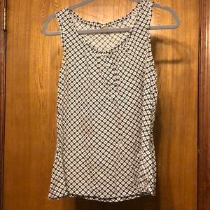 Patterned No Sleeve Top